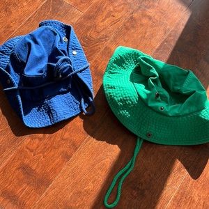 2 xl bucket hats green and blue